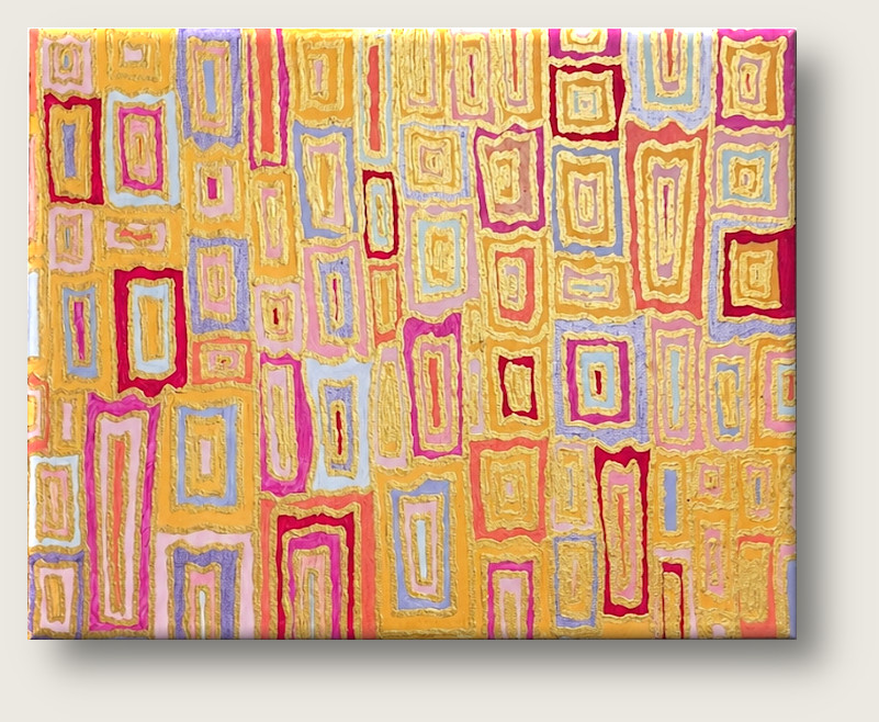 Acryl auf Leinwand 50 x 40 cm Das Bild zeigt eine ungegenständliche, dichte Komposition auf einem leuchtend gelben Hintergrund. Das Hauptmotiv besteht aus einer Vielzahl von verschiedenfarbigen, organisch geformten Wabenstrukturen. Jede einzelne dieser Waben ist von einer prägnanten, goldenen Konturlinie umrahmt. Die Elemente schmiegen sich lückenlos aneinander und bedecken das Format im Sinne eines ornamentalen Musters.